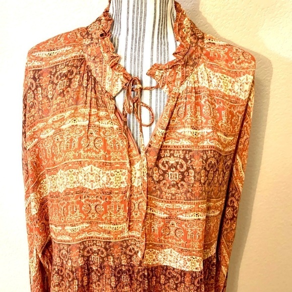 VICI Tunic Top Medium Orange Brown Rust 100% Rayon Long-Slvs Boho Flowy Smocked - Picture 2 of 16